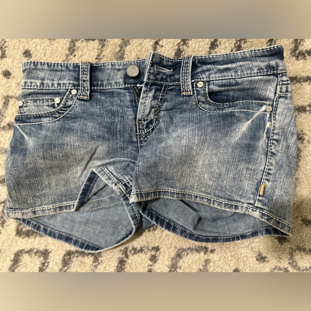 Stylish Blue Women's Denim Shorts BKE